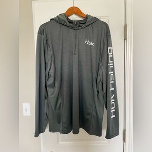 HUK Men’s Half Zip Hoodie - Size XXL